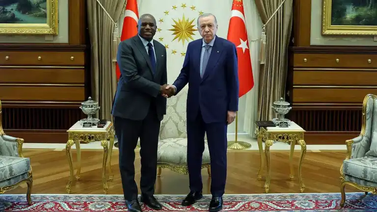 Erdoğan, İngiltere Dışişleri Bakanı Lammy'i Kabul Etti